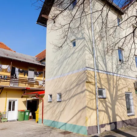 Apartma Pri Kosu Apartament